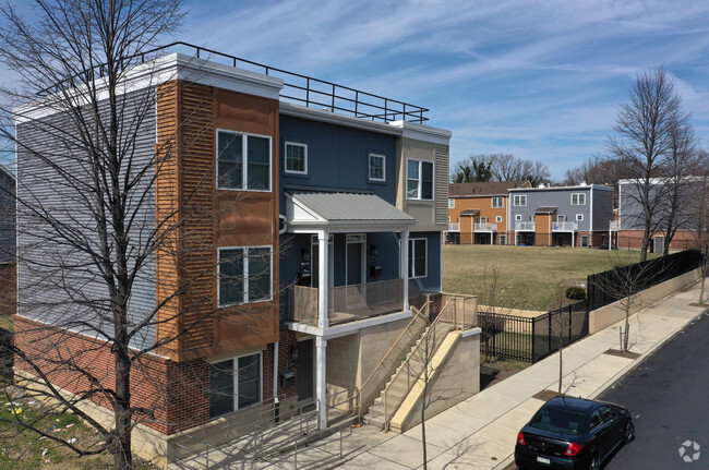 Aerial Photo - Queen Lane Apartments