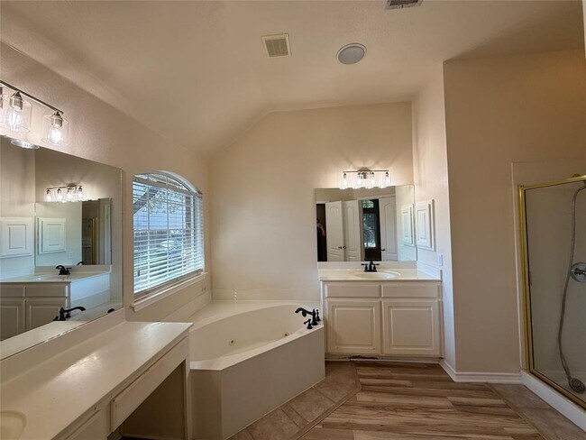 Building Photo - 1424 Redden Cove
