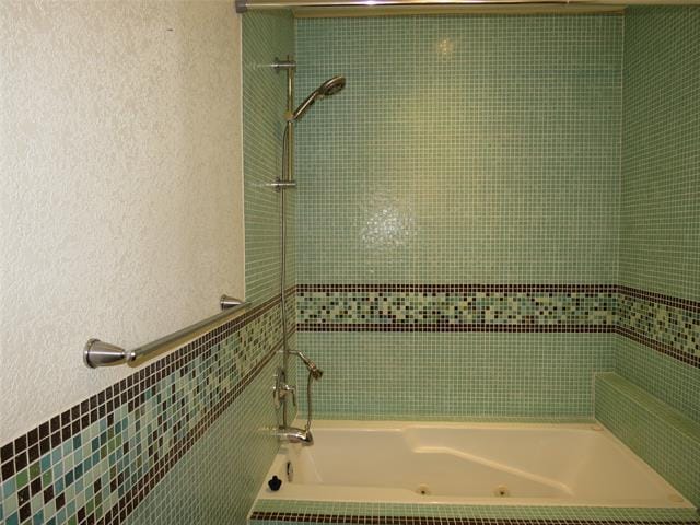 Building Photo - 10505 Swallow Ln