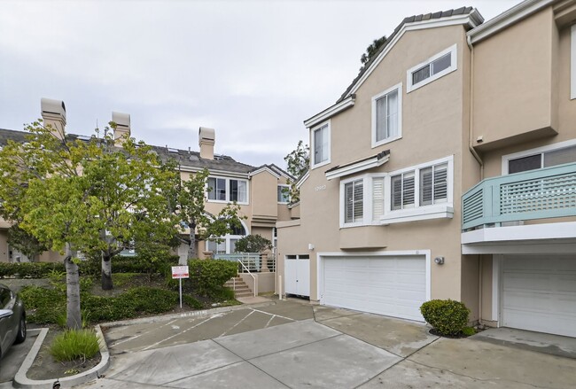 Building Photo - 12912 Carmel Creek Rd