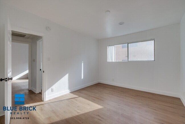 Building Photo - 5312 Corteen Pl