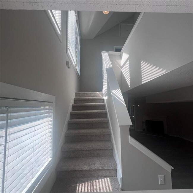 Building Photo - 3045 Steeplechase Dr