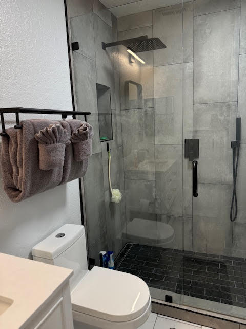 Building Photo - 2857 N Los Felices Rd