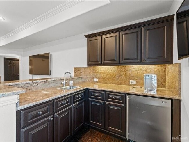 Building Photo - 45 Ivy Castle Ct