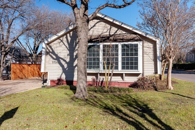Building Photo - 5700 Pershing Ave