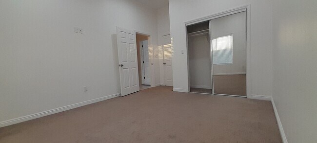 Building Photo - 4 Bedroom/3 Bath Home for Rent Available Now. $2500 Monthly Rent