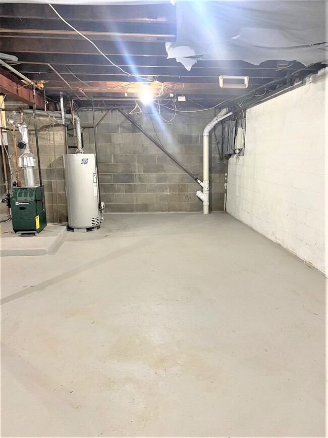 Building Photo - House for Rent in Folsom