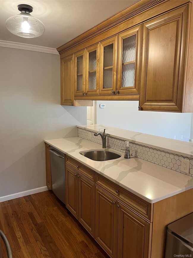 Building Photo - 77 Richmond Blvd