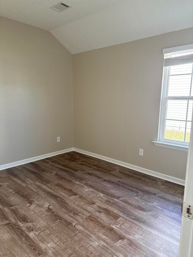 Building Photo - 4148 Pullman Cir