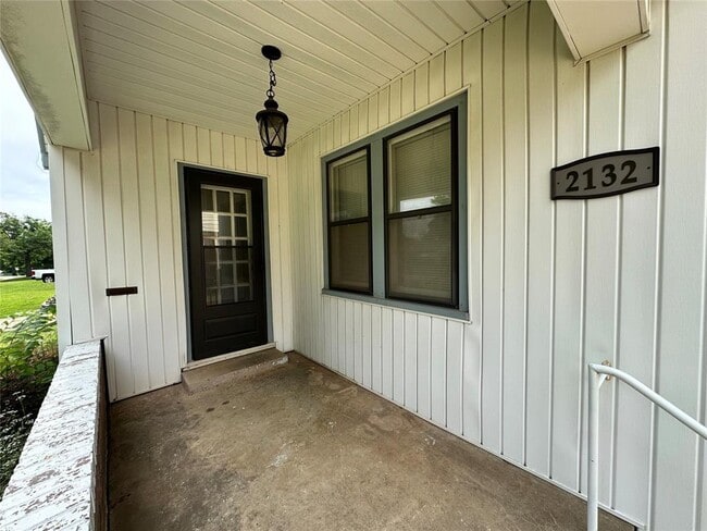 Building Photo - 2132 NW 29th St