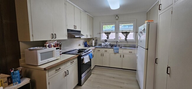 Building Photo - 44-749-749 Kane‘ohe Bay Dr