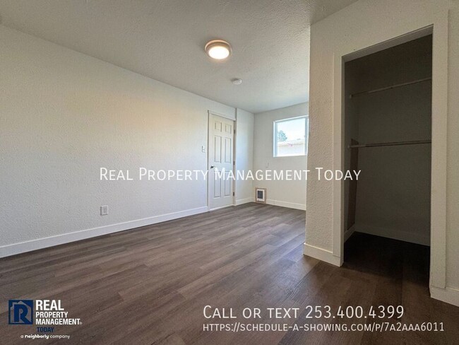 Building Photo - 206 128th St S