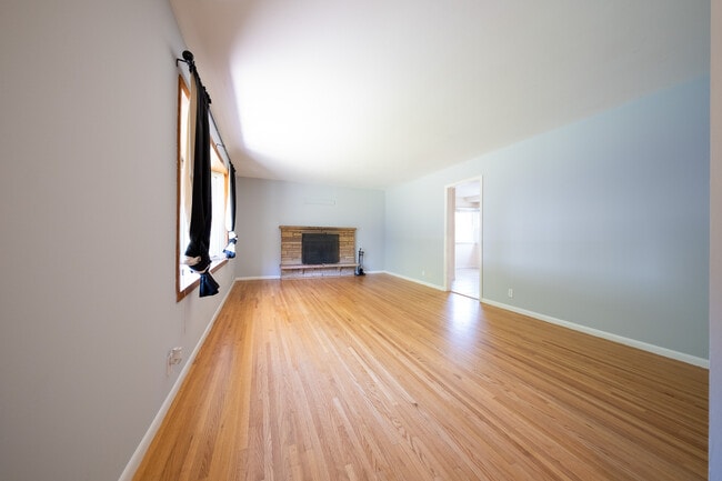 Building Photo - 4689 Morris Ln