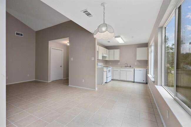Building Photo - 12634 Monaco Rd