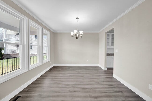Building Photo - 15401 Adelay Ct