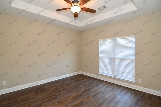 Building Photo - $1,350 - 2 Bed/2 Bath House for rent in Gr...