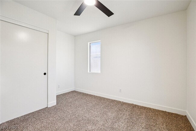 Building Photo - 6027 Riflecrest Ave