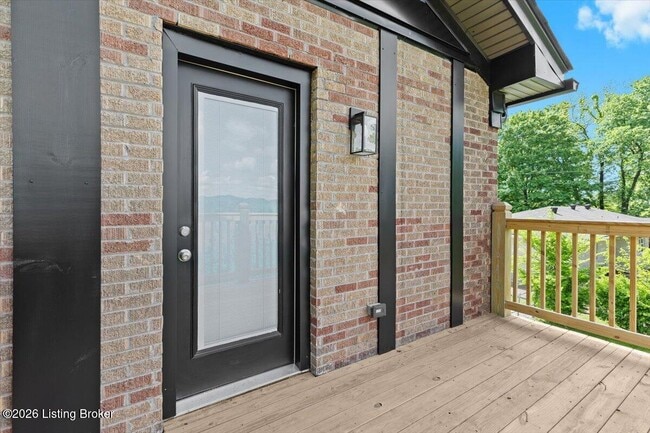 Building Photo - 1018 S 47th St