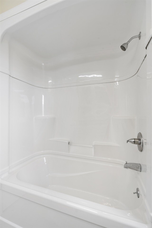 Building Photo - 585 Hoboken Rd