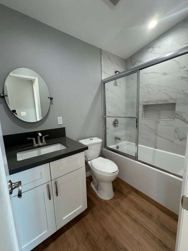 Building Photo - 1 Bedroom 1 Bathroom Detached ADU