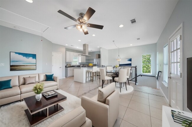 Building Photo - 1213 Wakefield Dr