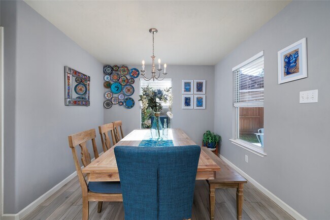 Building Photo - 143 S Vesper Bend Cir