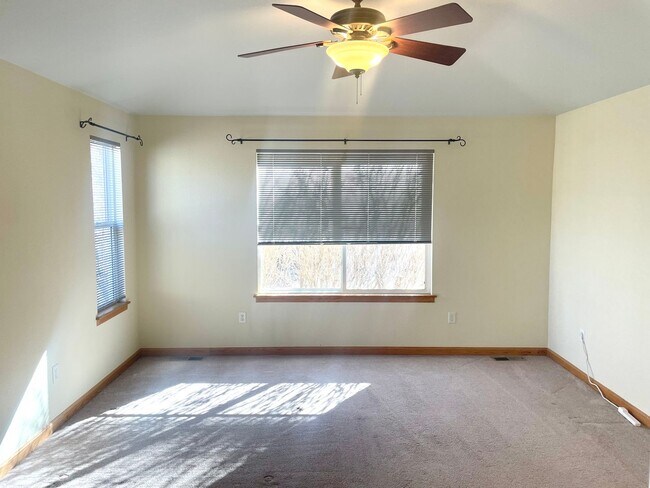 Building Photo - Ranch Home in Great Location