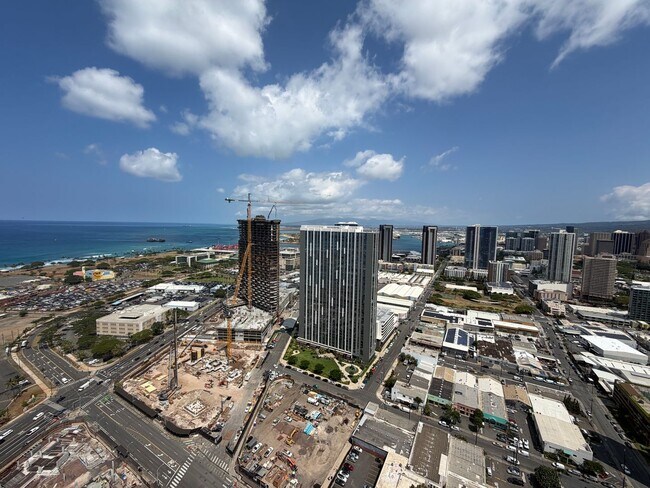 Building Photo - $4200, 1BR/1BA/1PKG Secured, The Park @Ward Village, Luxury Living