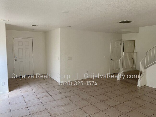 Building Photo - 3 Bedroom, 2.5 Bath House w/ Loft for Rent in Starr Pass  (Star Pass/Mission)