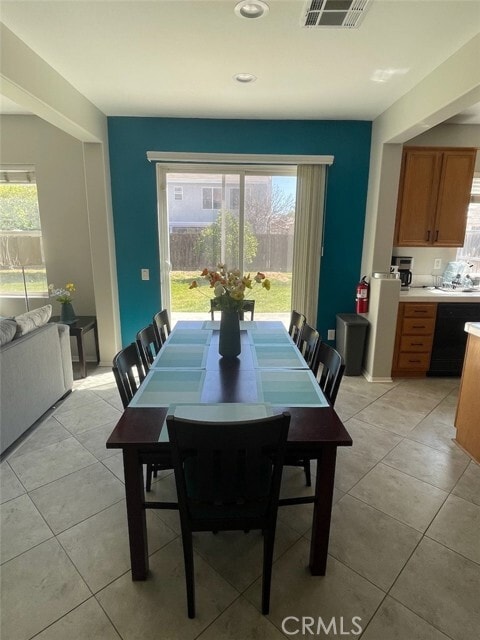 Building Photo - 33618 Iris Ln