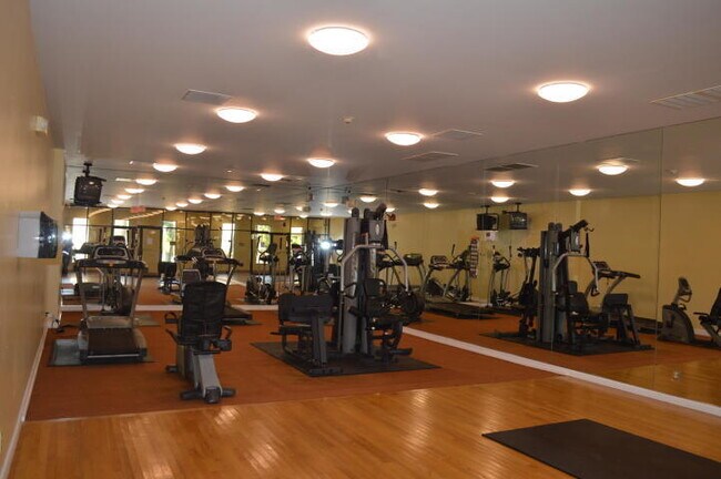 Building Photo - 2319 N Congress Ave