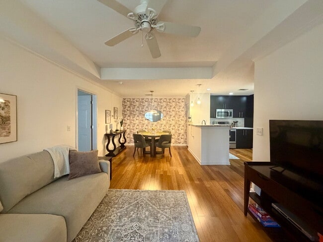 Building Photo - Furnished Two Bedroom Condo in The Reserve at Woodbridge.
