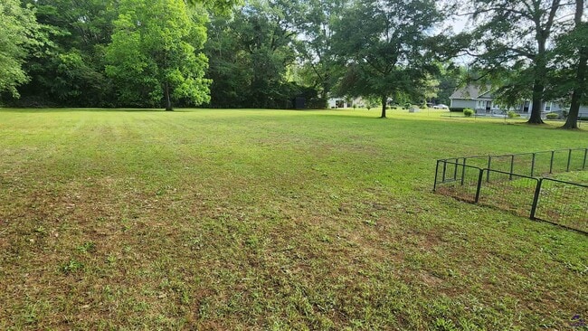 Building Photo - 4651 Griffin Dr