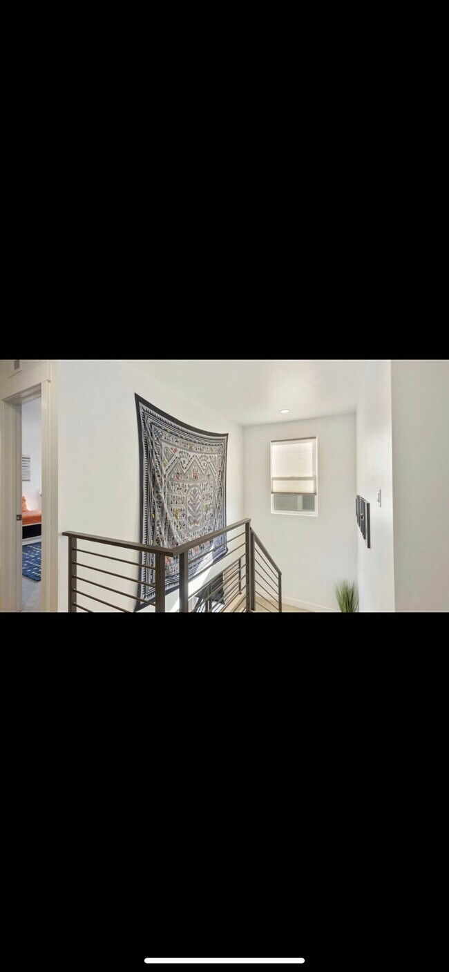 Building Photo - 11449 S Abbey Mill Dr