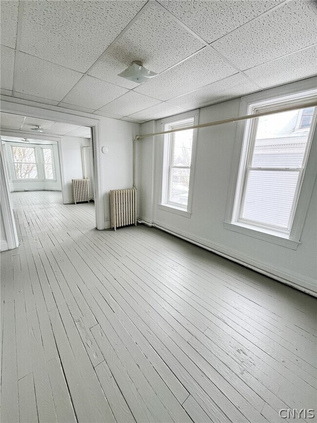 Building Photo - 911 State St