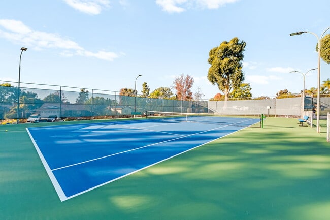 Building Photo - 2039 Village Wood Rd