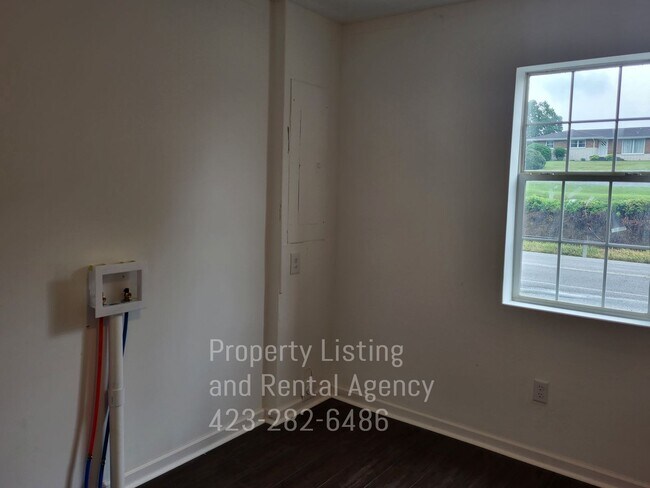 Building Photo - Vance Tank Road