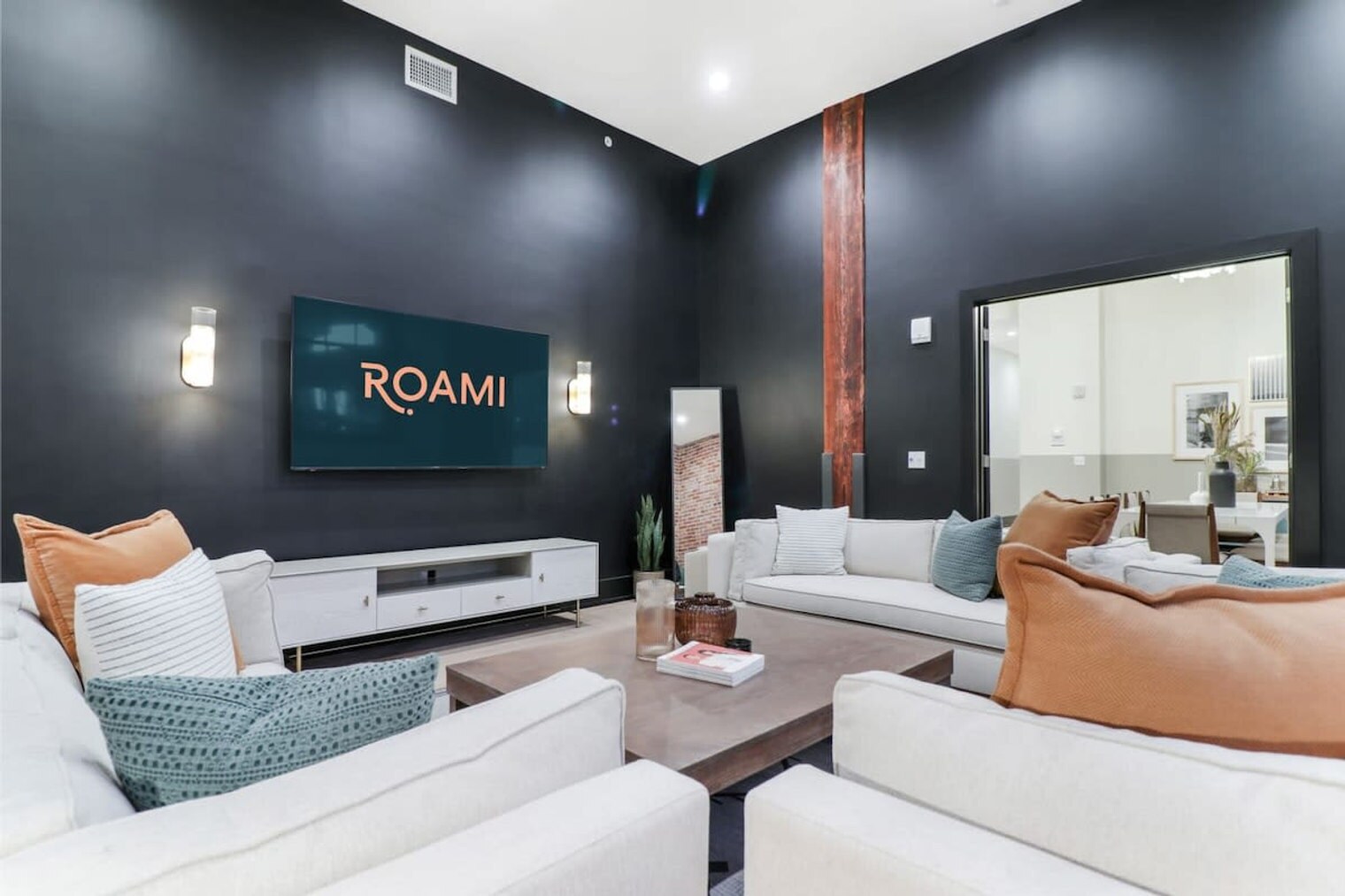 Building Photo - 1148 S Peters St