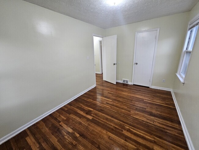 Building Photo - 24630 Alberton Rd