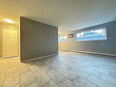 Building Photo - 8410 Bustleton Ave