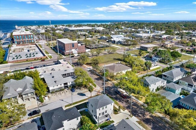 Building Photo - 1299 5th St S