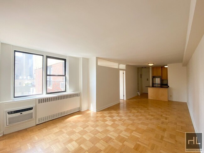 Primary Photo - East 79th Street