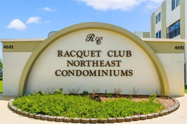 Building Photo - 4651 1st St NE