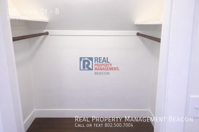 Building Photo - 3 School St