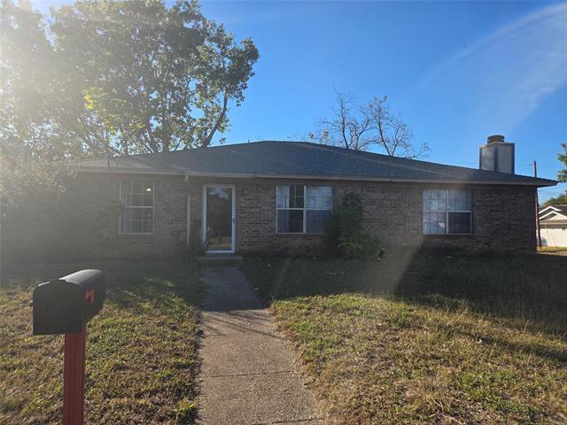 Building Photo - 6000 Maple Springs Dr