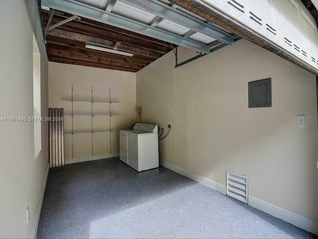 Building Photo - 1507 Genoa St