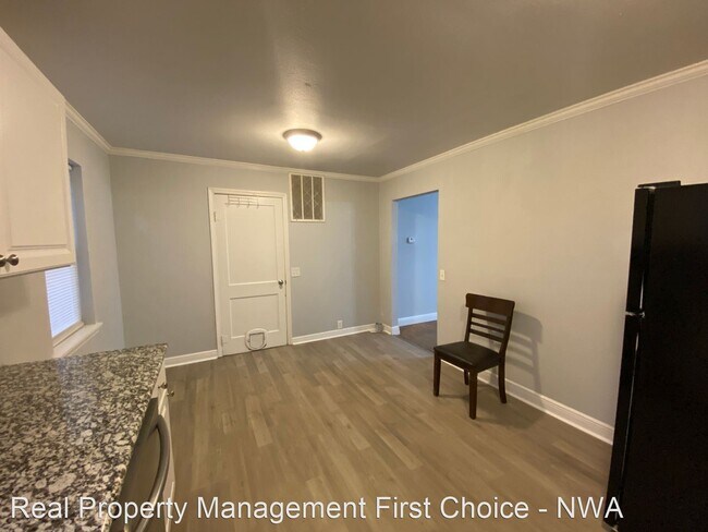 Building Photo - 2 br, 1 bath House - 1707 Westwood Avenue