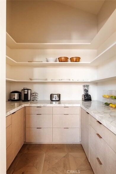 Building Photo - 354 5th Ave