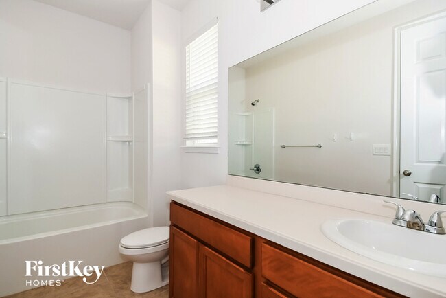 Building Photo - 95509 Hanover Ct