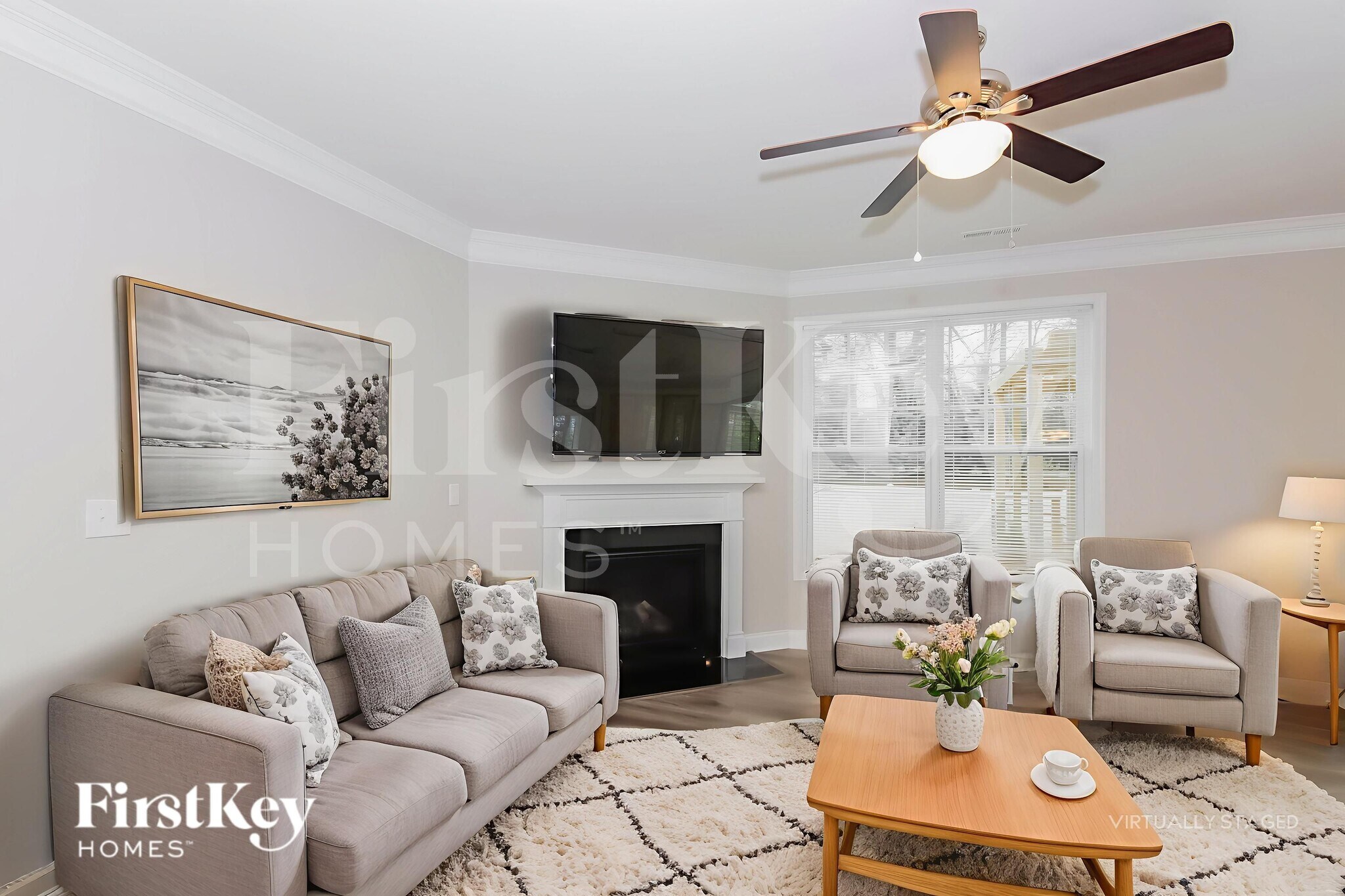 Building Photo - 117 W Americana Dr